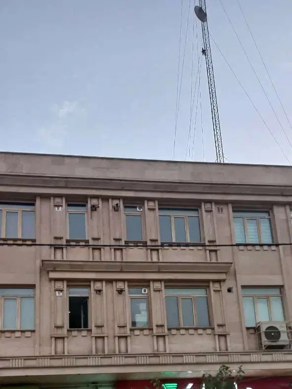 واحد اداری، تجاری ۵۶ متر ابتدای خ فارسیان
