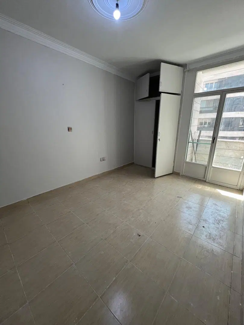 ۶۴ متر آپارتمان__روبنما پارکینگ دار__فروش تهرانسر