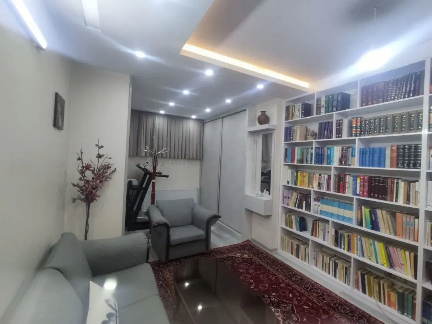 آپارتمان شیک سه طرف نور