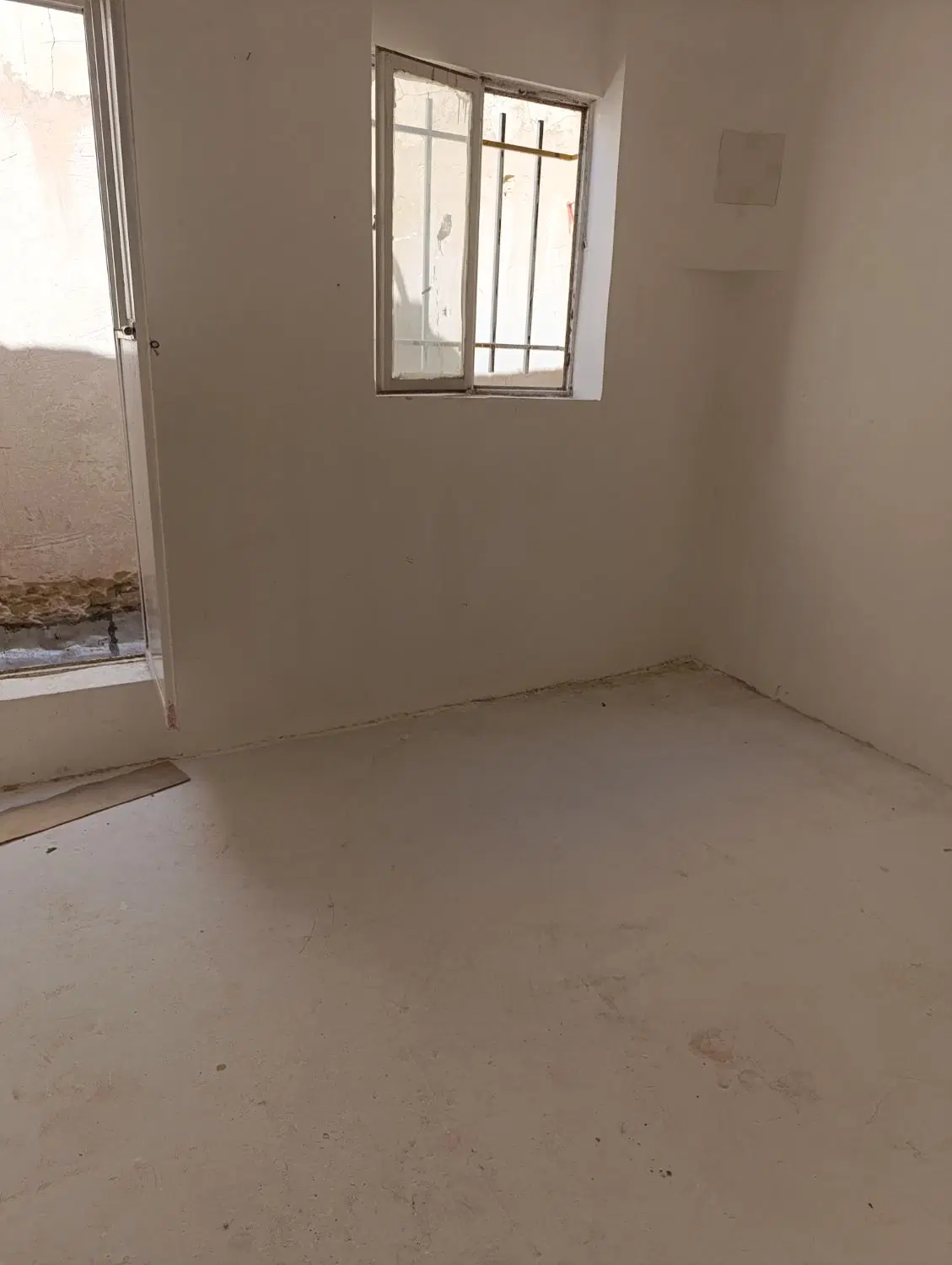 خانه مسکونی تک خوابه ۱۱۰ متر