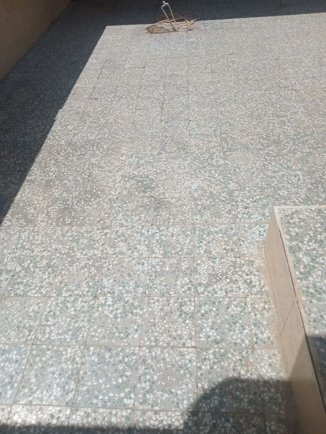 ملک کلنگی دو نبش کرگانه