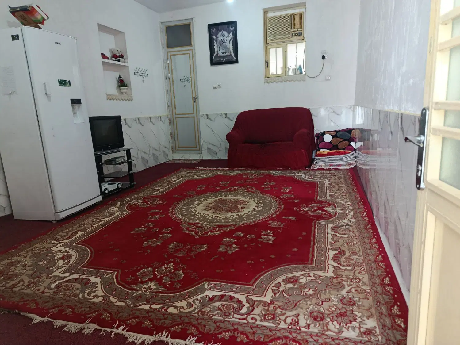 سویت همکف نوساز مرکز شهر باپارکینک فقط 600ت