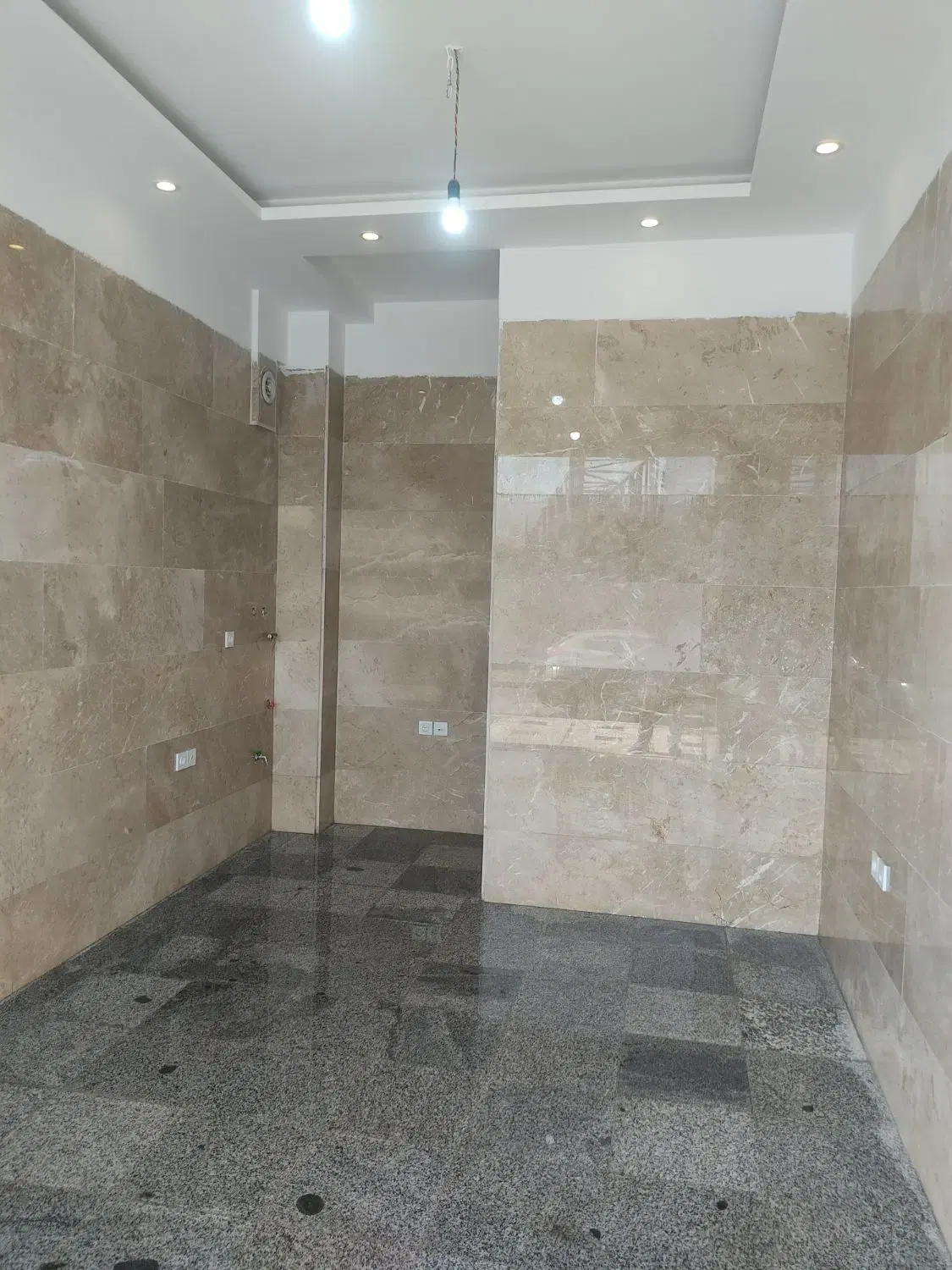 اجاره مغازه ۲۰متری نوساز تمیز مرتب با کلیه امکانات