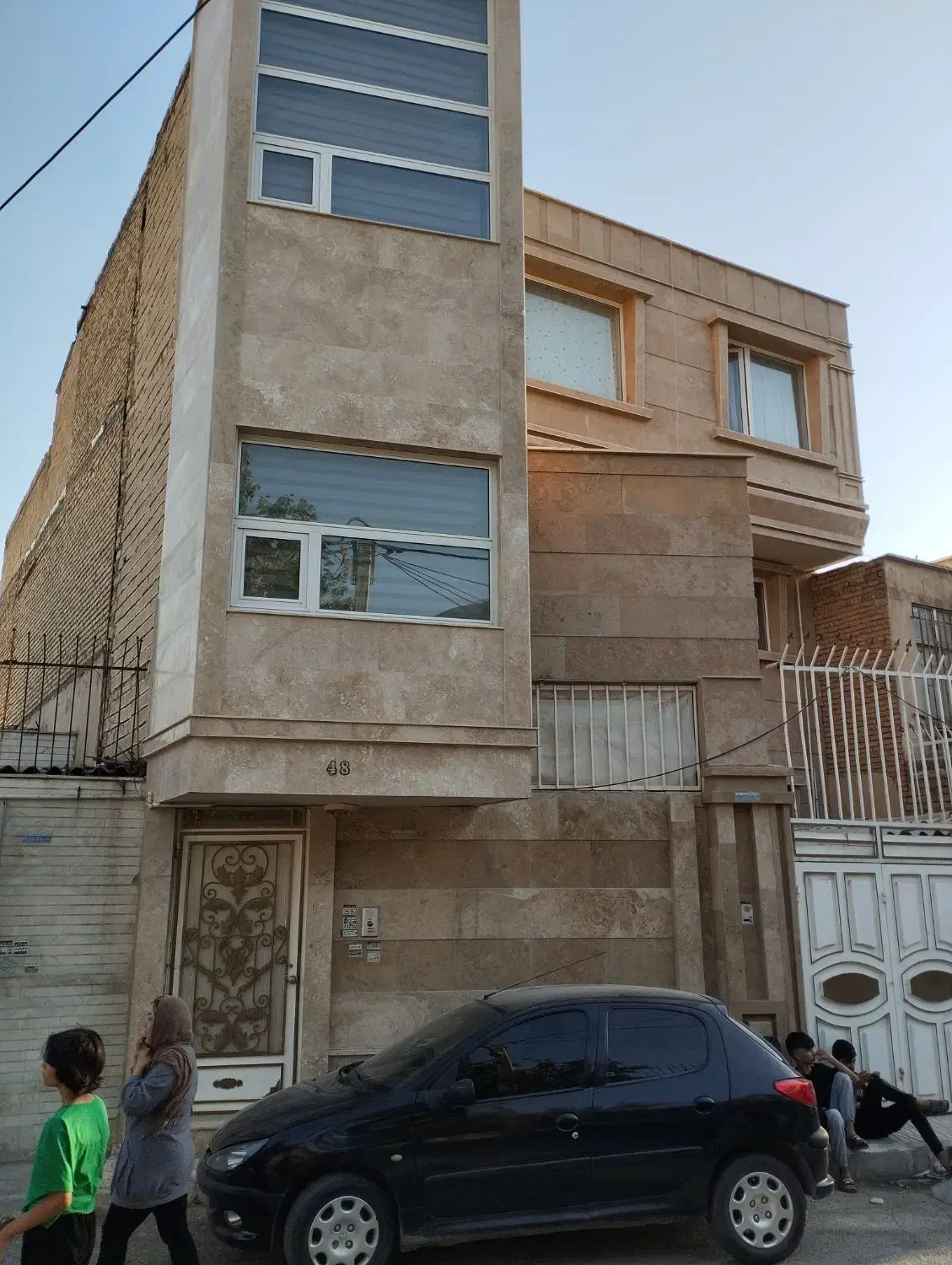 آپارتمان 165متری مسکن طبقه اول