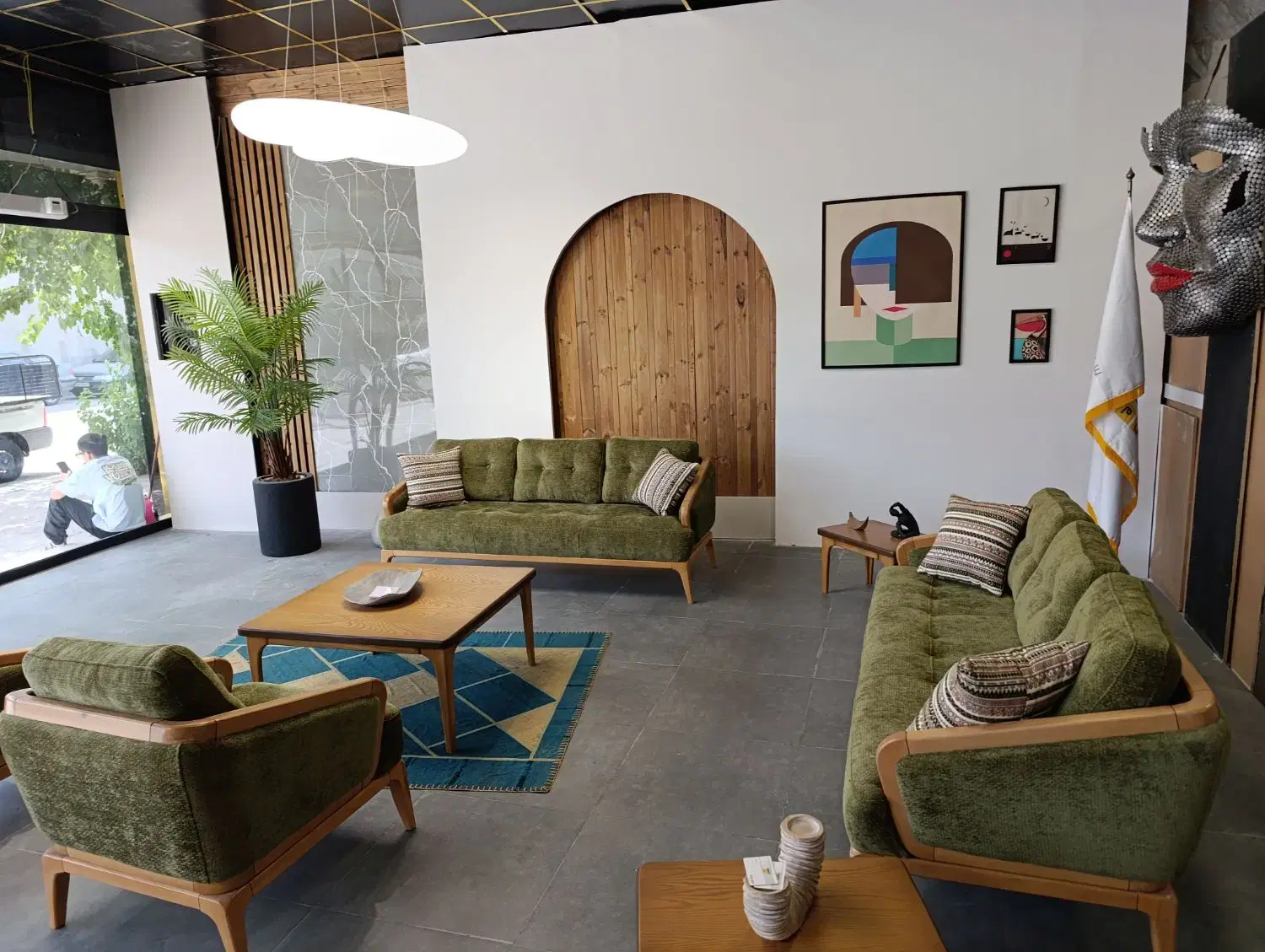 فروش 605متر نمایشگاه لوکس