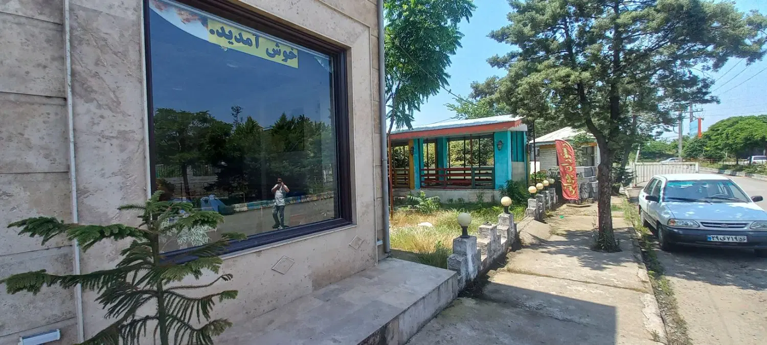 رستوران ۸۰ متری دوبلکس با بنای ۶۰ متری