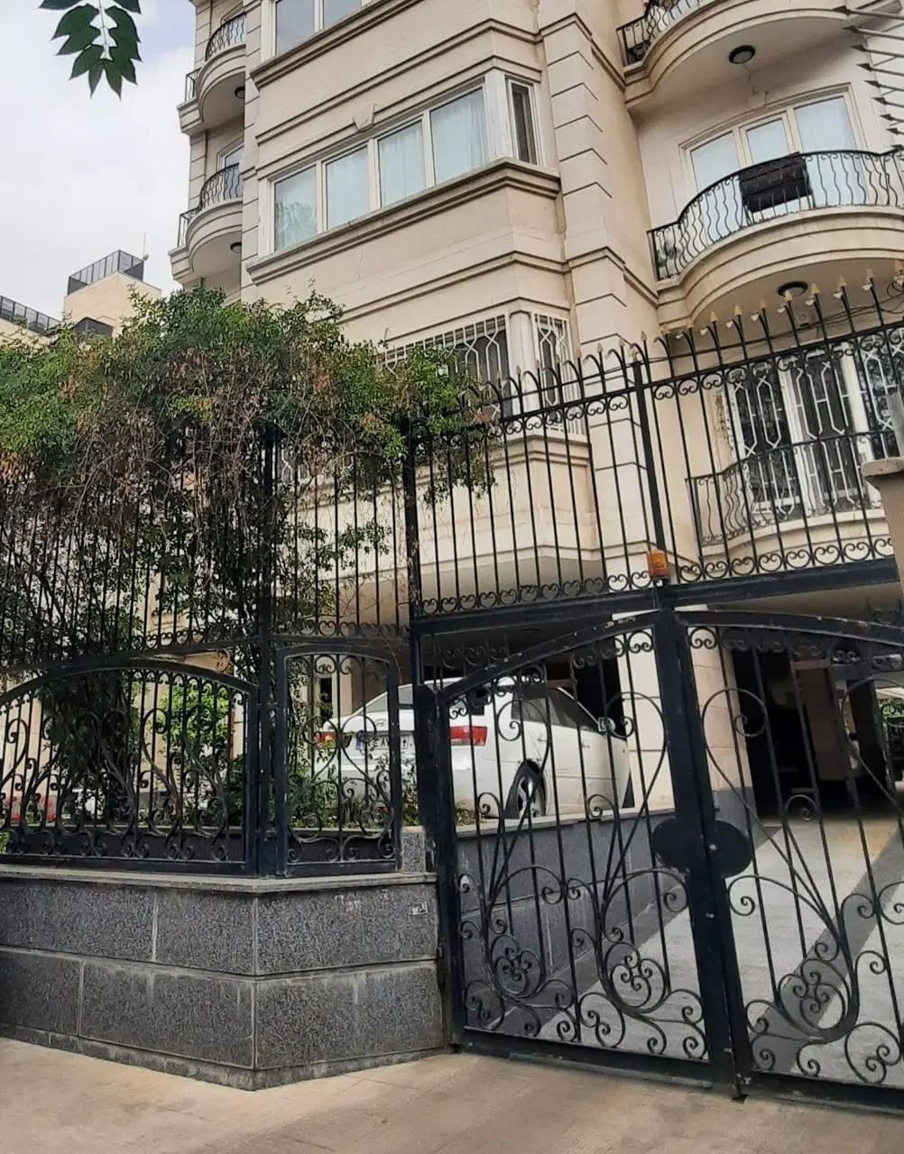 ۸۹ متر ۲ خاب فول بازسازی شیک سند تعاونی