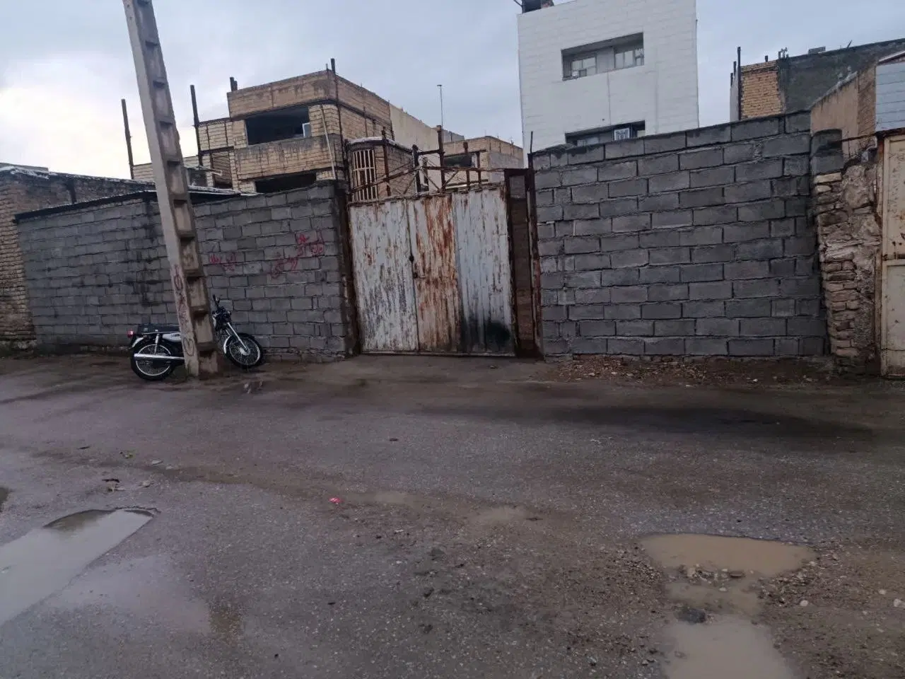 زمین دو بر