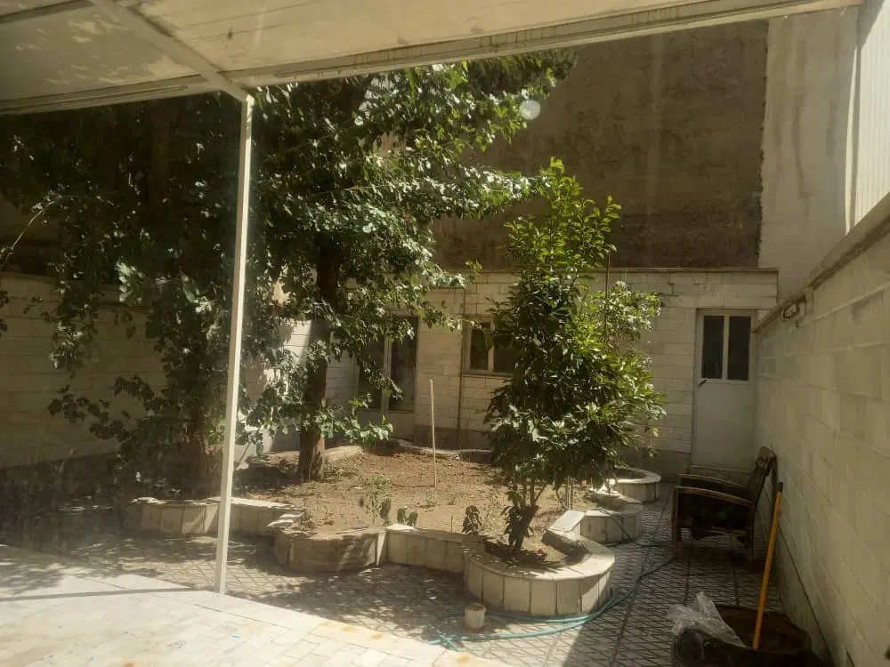 آپارتمان ۸۵ متری قدرالسهم دار
