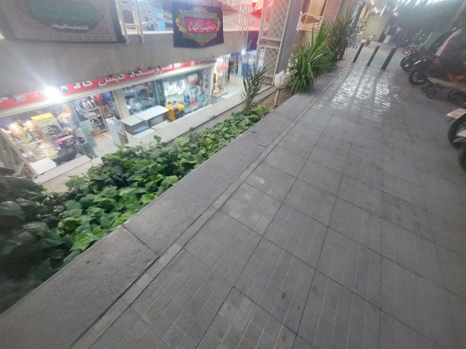فروش مغازه ۳۵ متری پاساژ زرنگار خ هاتف مرکز بازار