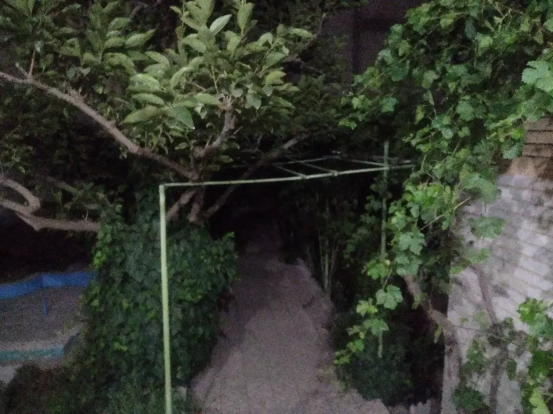 منزل دربستی در نبش میدان زعفرانیه
