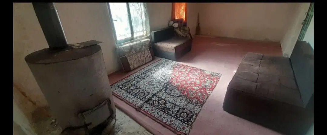 فروش سند تک برگ باغ گزنه جاده کامیاران