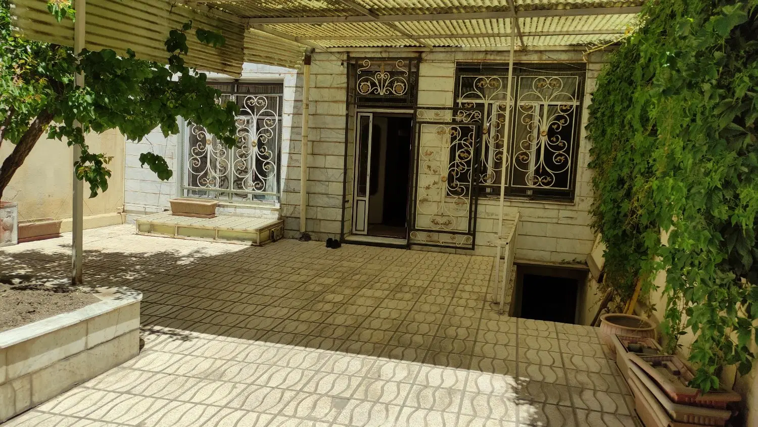 فروش منزل ویلایی در خ جاوید