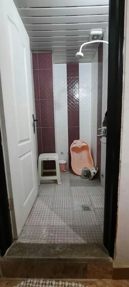 آپارتمان سمت حصارک بالا دو خواب طبقه دوم