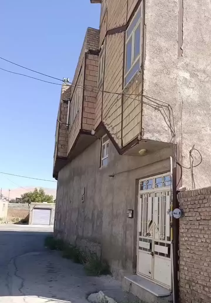 فروش ویلایی ۱۰۰ متری خیابان کاشانی کوچه کاشانی یک