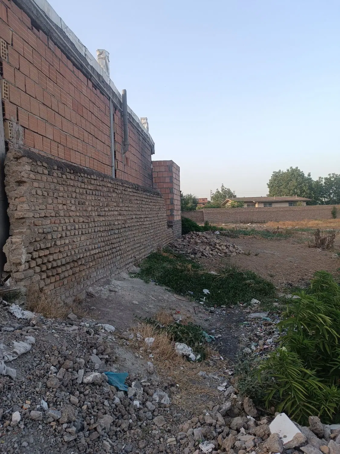 زمین مسکونی