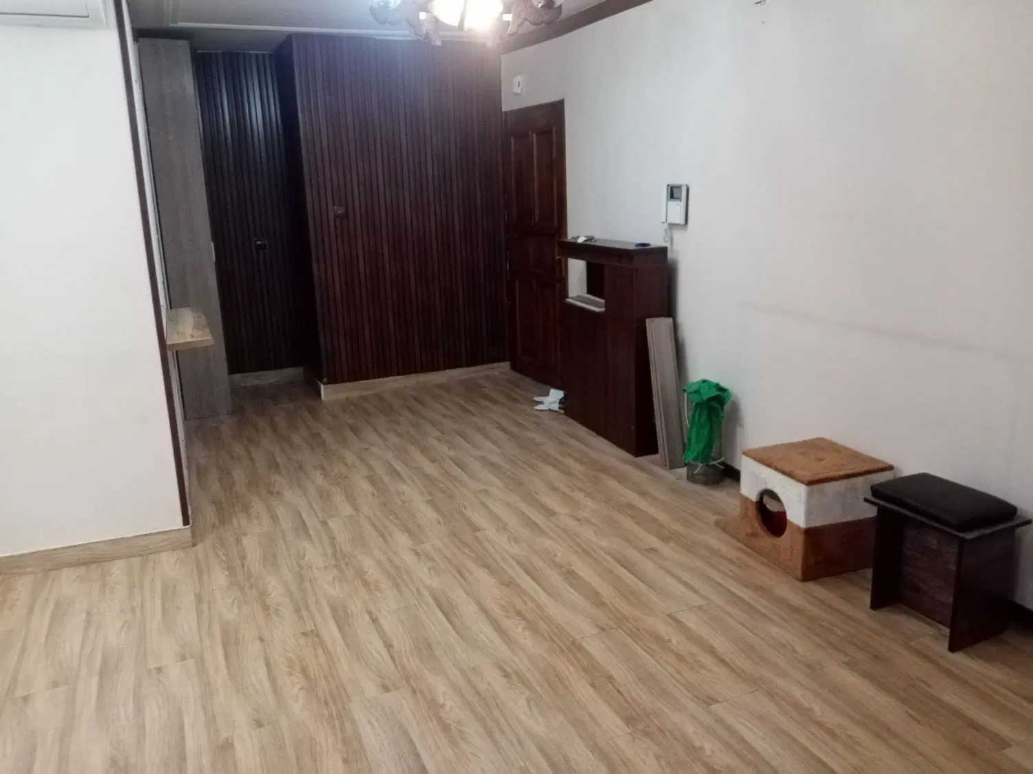 وفایی برومند سلمی 74متردوخوابه