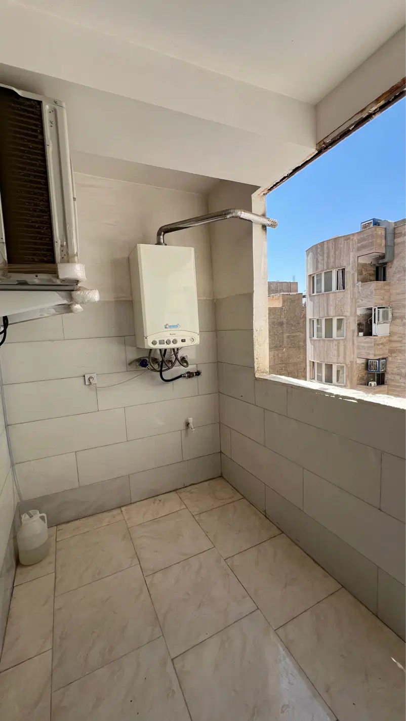 آپارتمان ۱۳۸متری خیابان امیر کبیر طاهای یکم