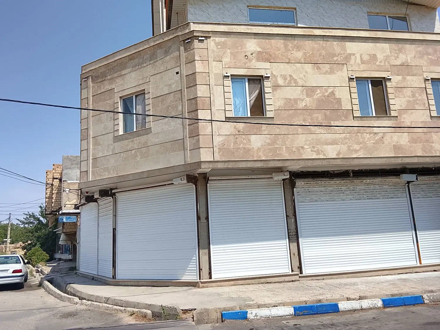 مغازه فروشی در ضیااباد