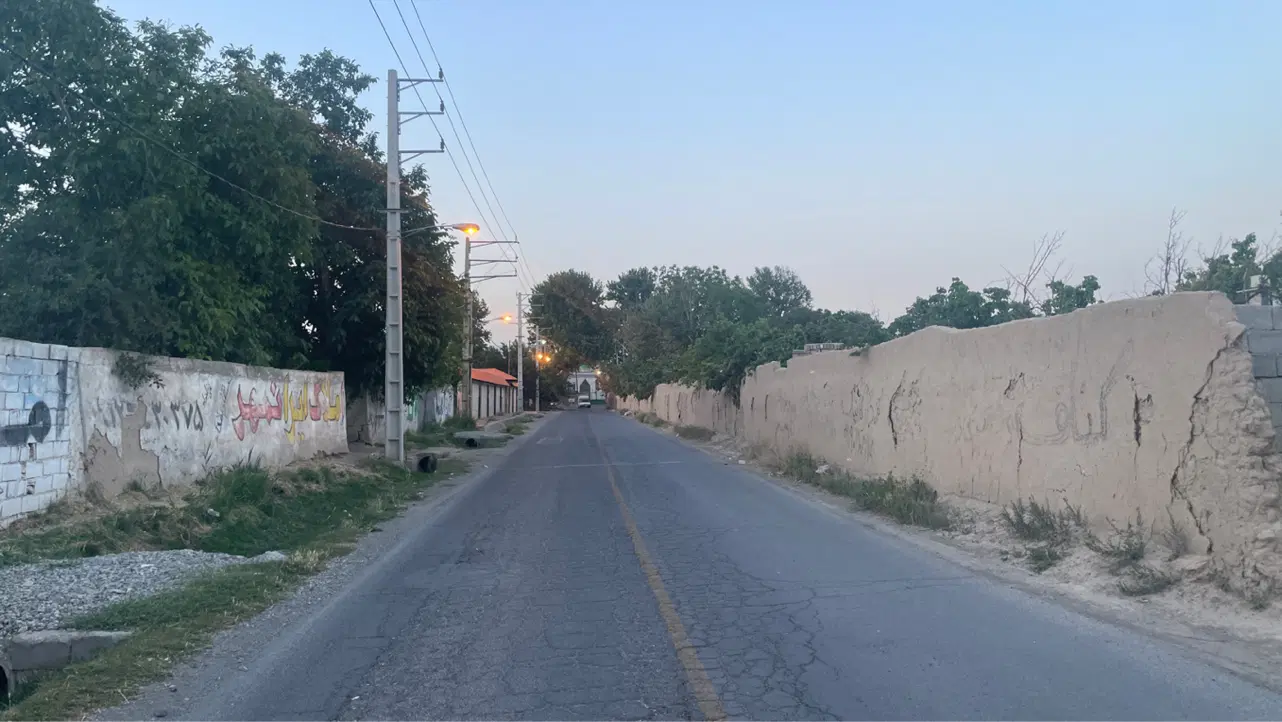 ۴۰۰متر باغ بر جاده یادگار لم آباد