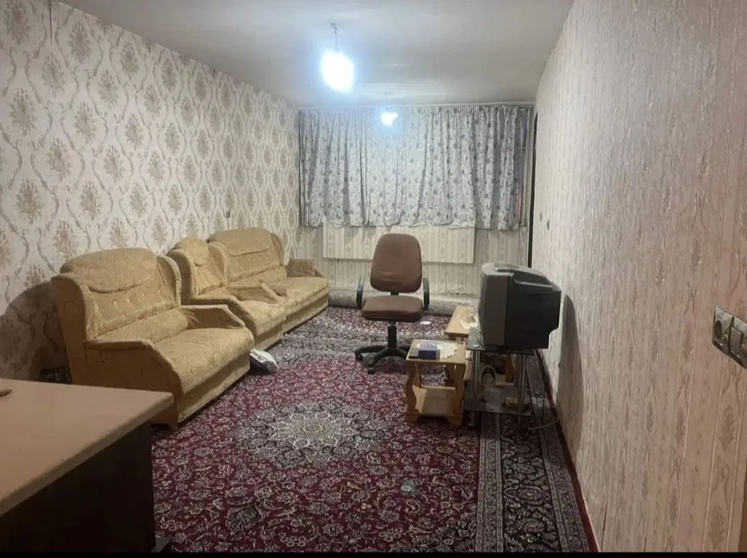 آپارتمان طبقه دوم