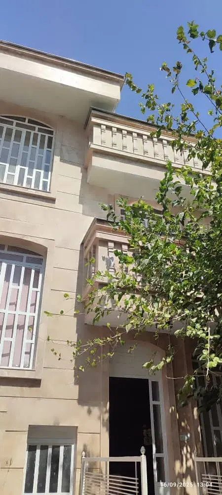 منزل ویلائی ۶خواب+ پارکینگ نما سنگ پاسارگاد سفیر