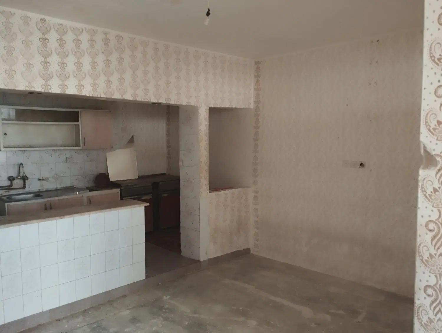 خانه دوطبقه مجعزا در شصد متر دربست رهن اجاره