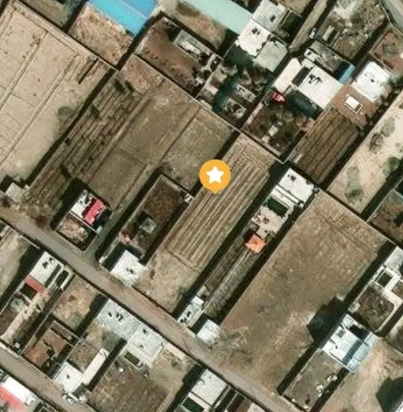 زمین چهار دیواری