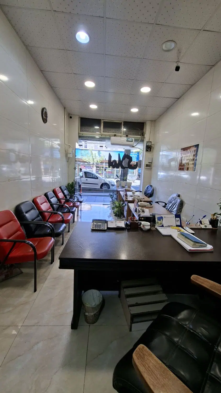 مغازه ۲۶ متر سند تک برگ خیابان دو طرفه