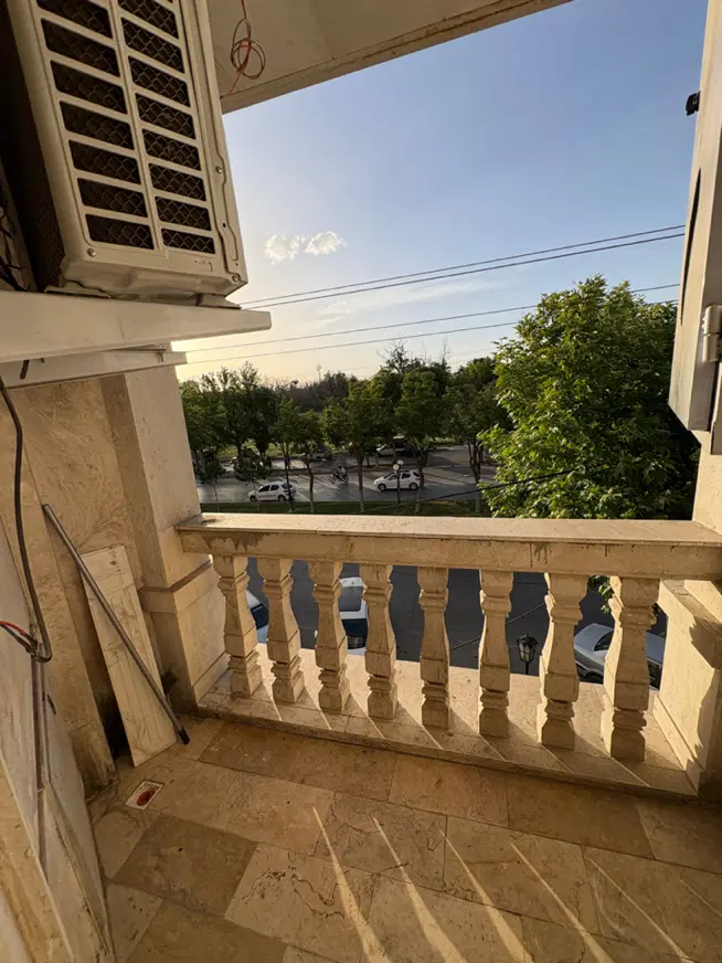فروش واحد ۱۰۰متری در یادبود