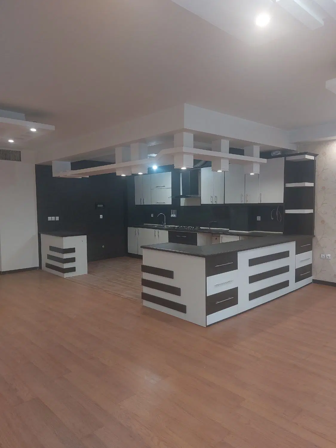 فروش آپارتمان ۱۴۷ متر ۳ خواب کوهسنگی بهشتی