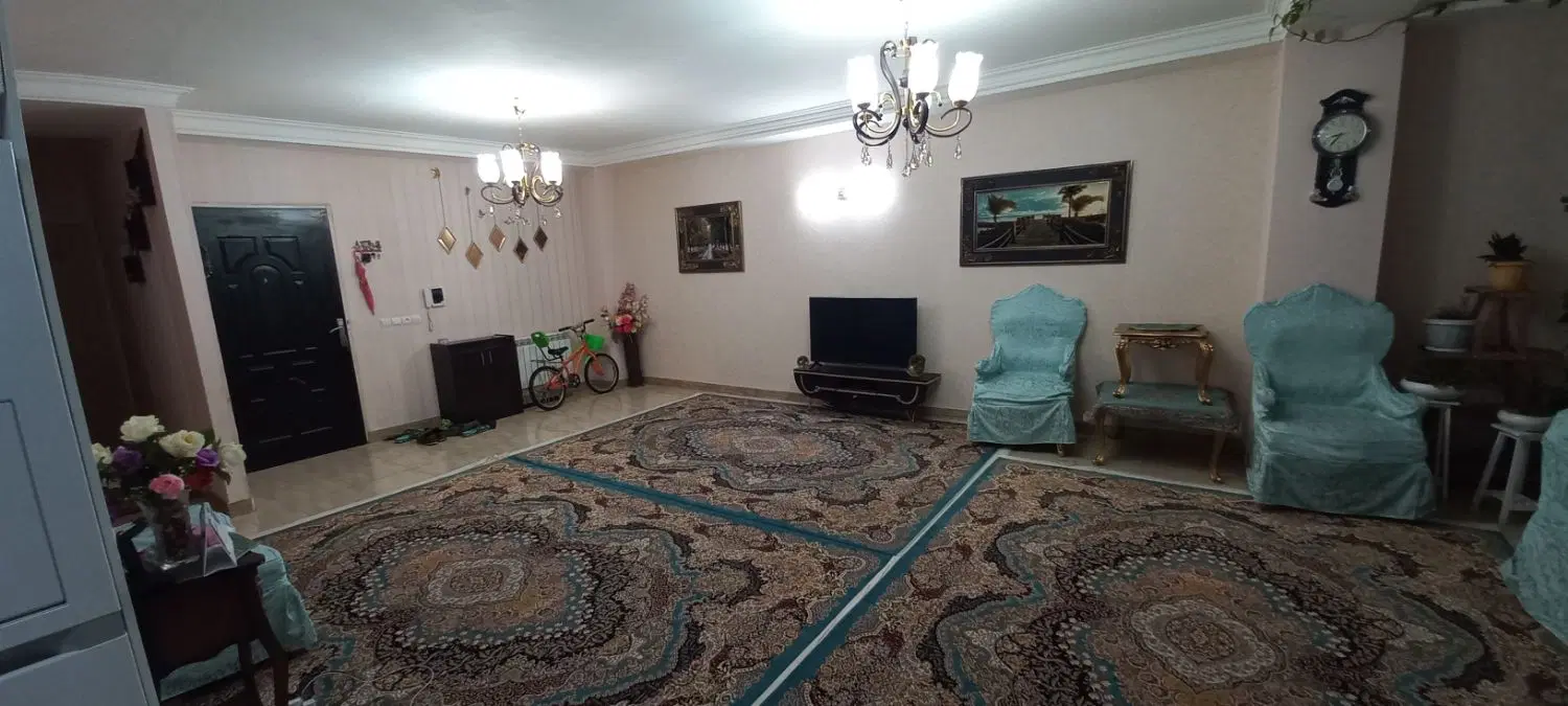 واحد ۱۱۰ متری روبه نما