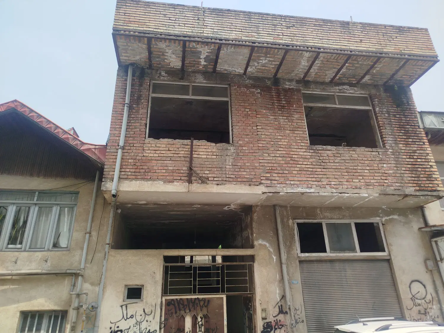 خونه ویلایی کلنگی