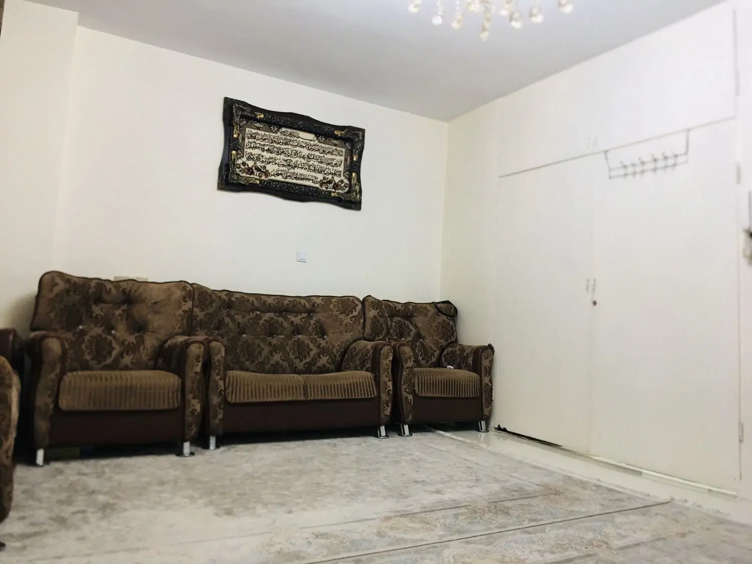 آپارتمان ۶۰ متری تمیز