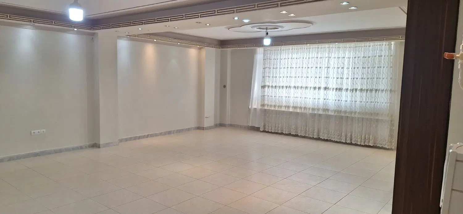 کسری سرهنگ سالمی سه خوابه تک واحدی نوساز