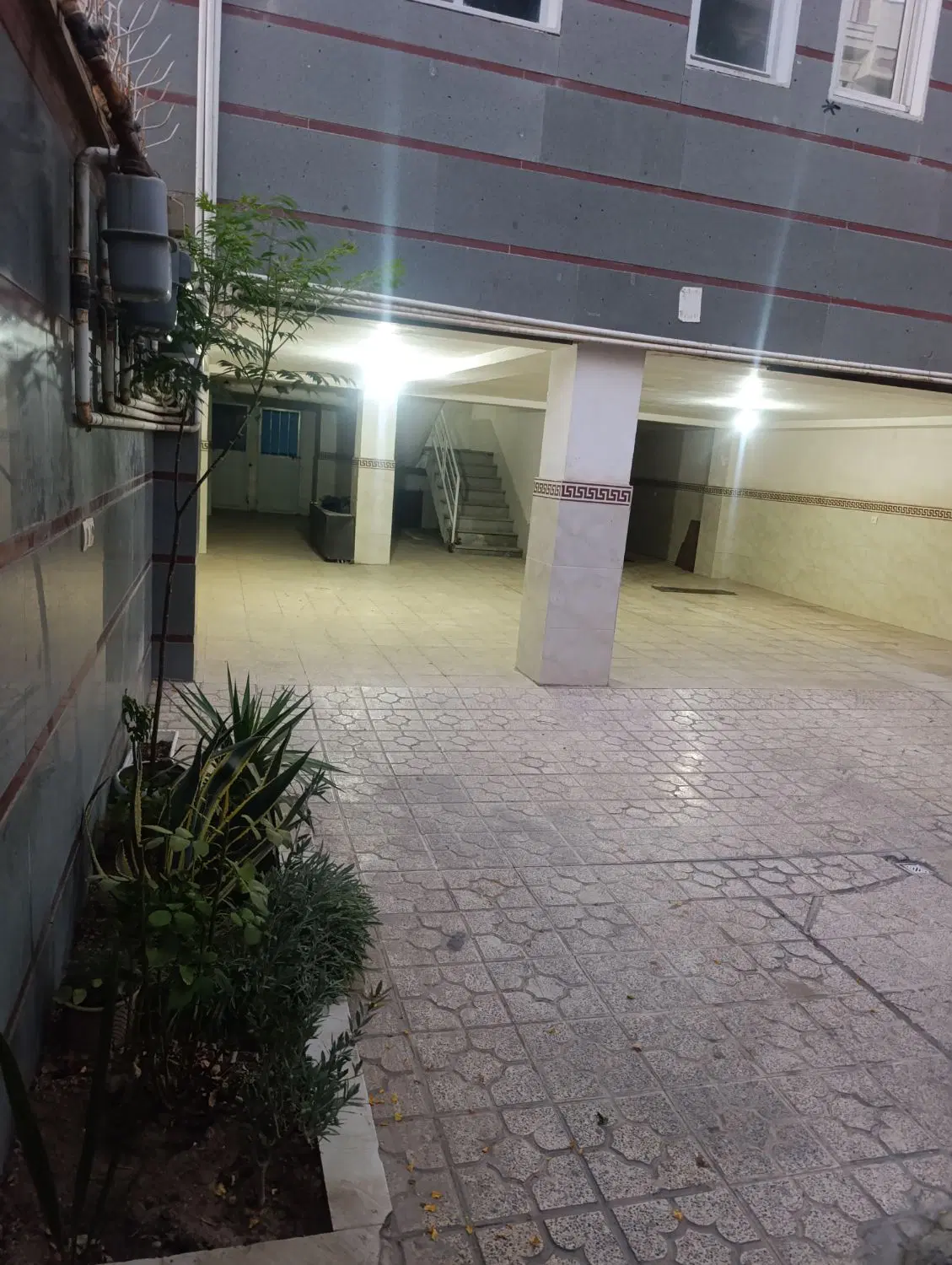 اجاره۵۰ متر۱خواب ط ۲ تخلیه واوان علامه شبنم۱۰
