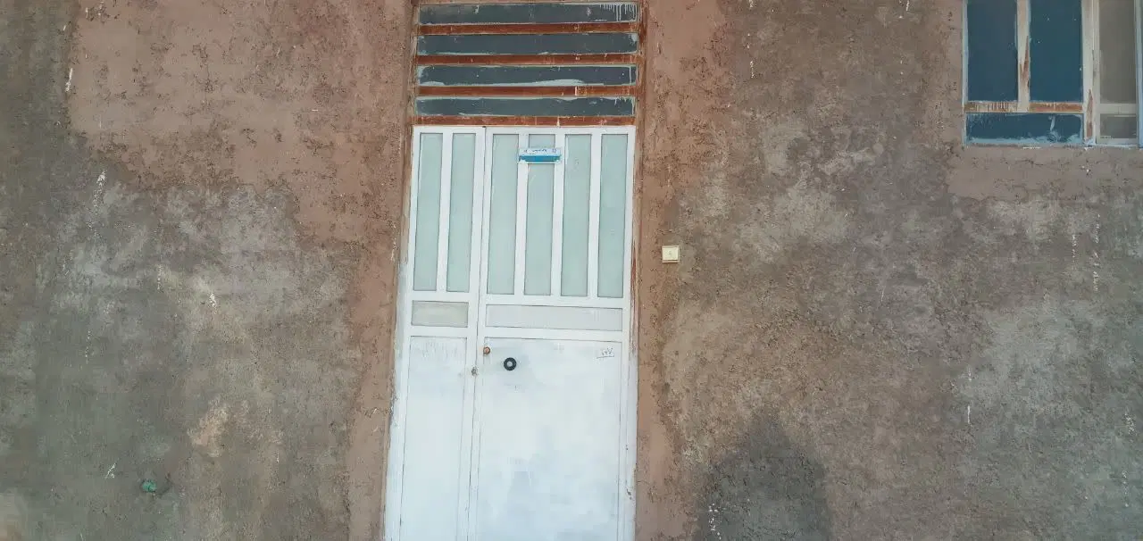 رهن منزل مسکونی در سروستان روبروی شرکت کیمیا دانه