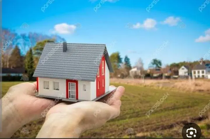 یک قطعه زمین در شباب