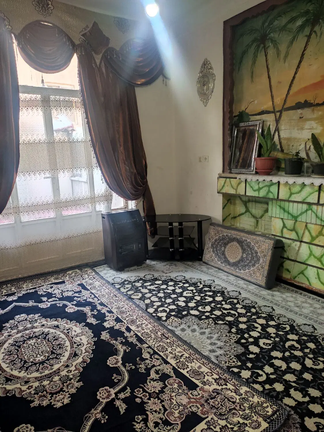 حیاط دوطبقه 100متری