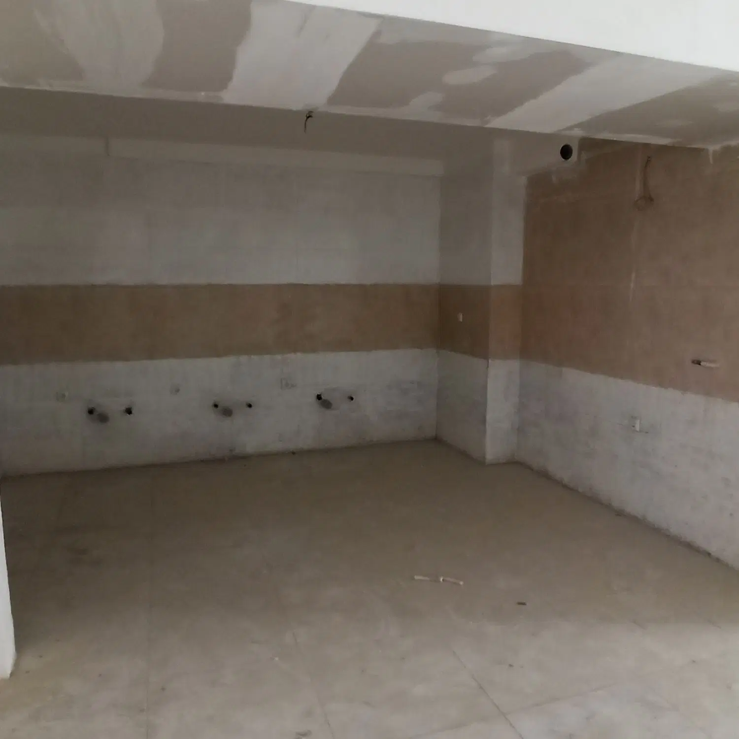 آپارتمان ۱۱۲ متری دو خواب جنوبی شمالی
