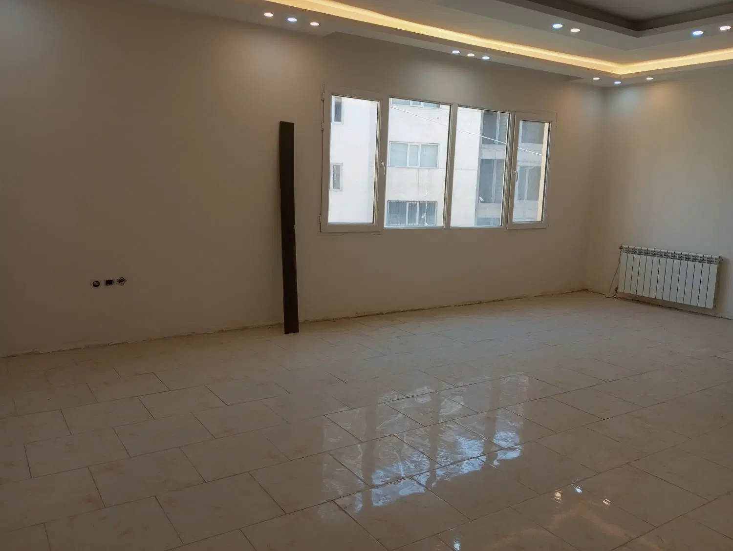 اپارتمان۱۰۵ دوخوابه فاز۸ پردیس محله یک