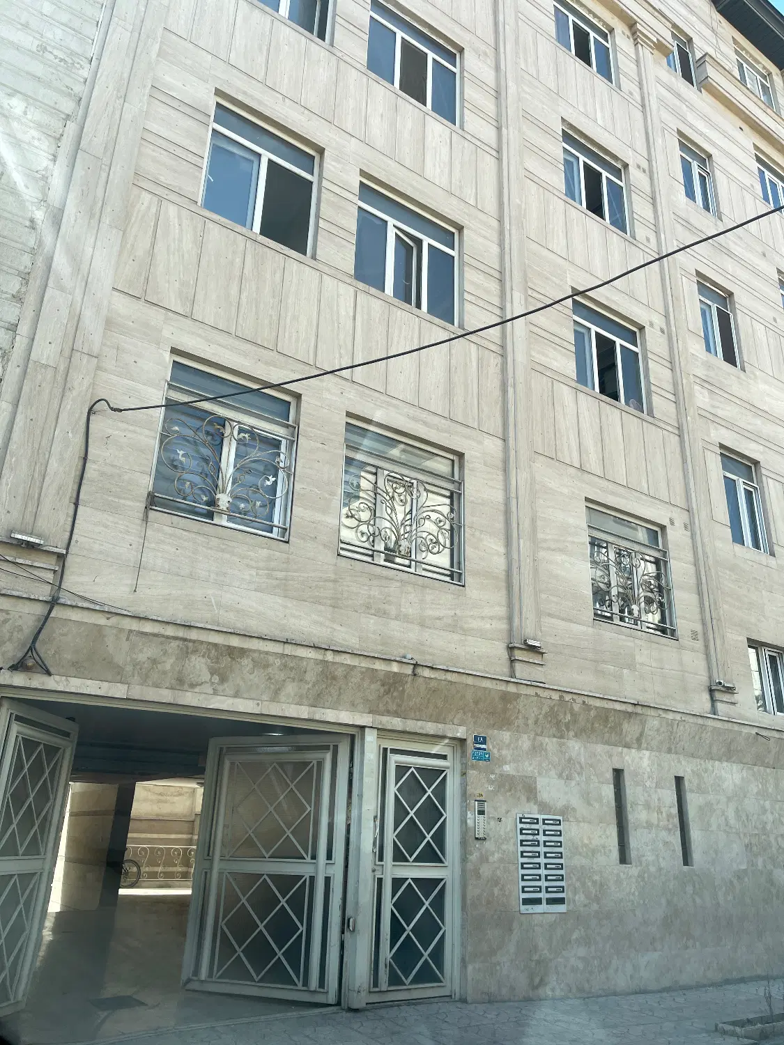 ۶۵ متر دو خواب، فول امکانات، خوش‌نقشه