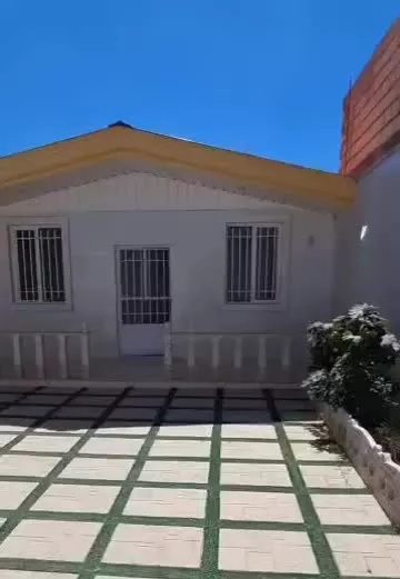 منزل مسکونی ویلایی شیک و زیبا