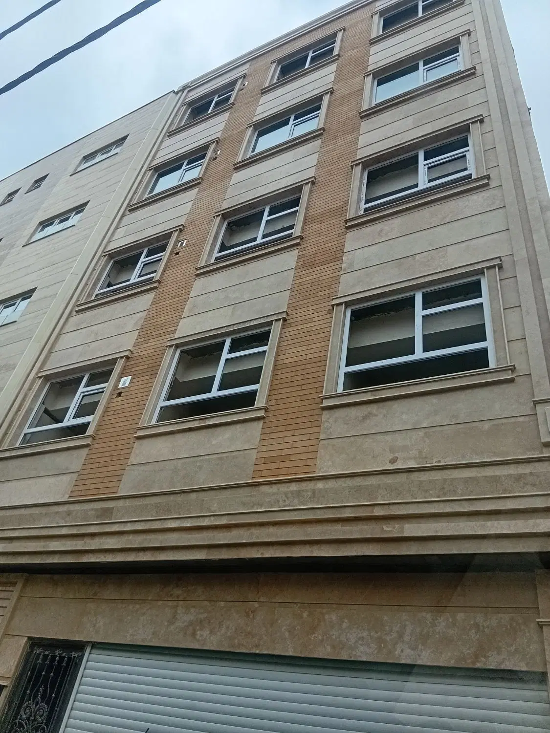 رهن آپارتمان نوساز با حیاط خلوت اختصاصی