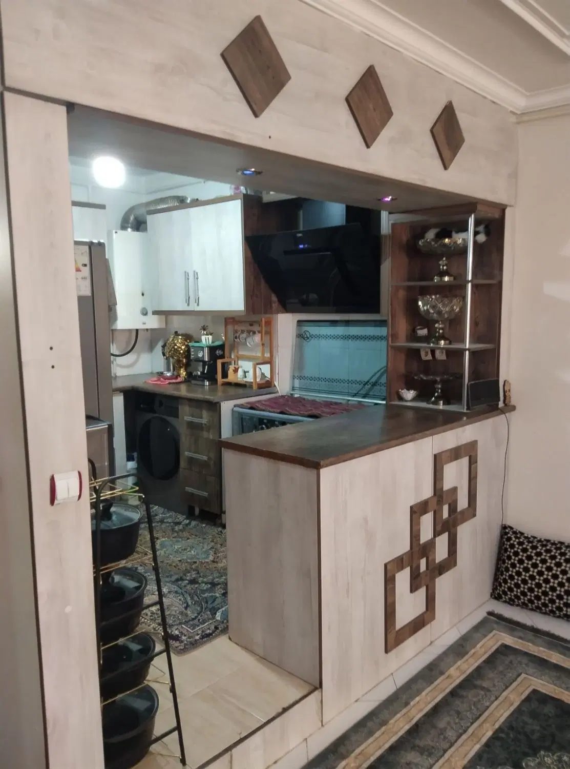 واحد 75 متری در بهترین نقطه شهرک بهشتی
