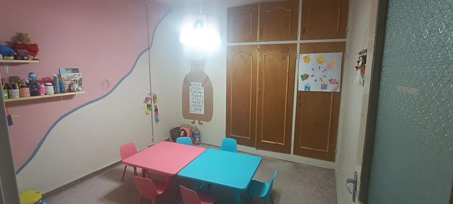 ۱۳۰ متر نیم کف شهرک کارمندان