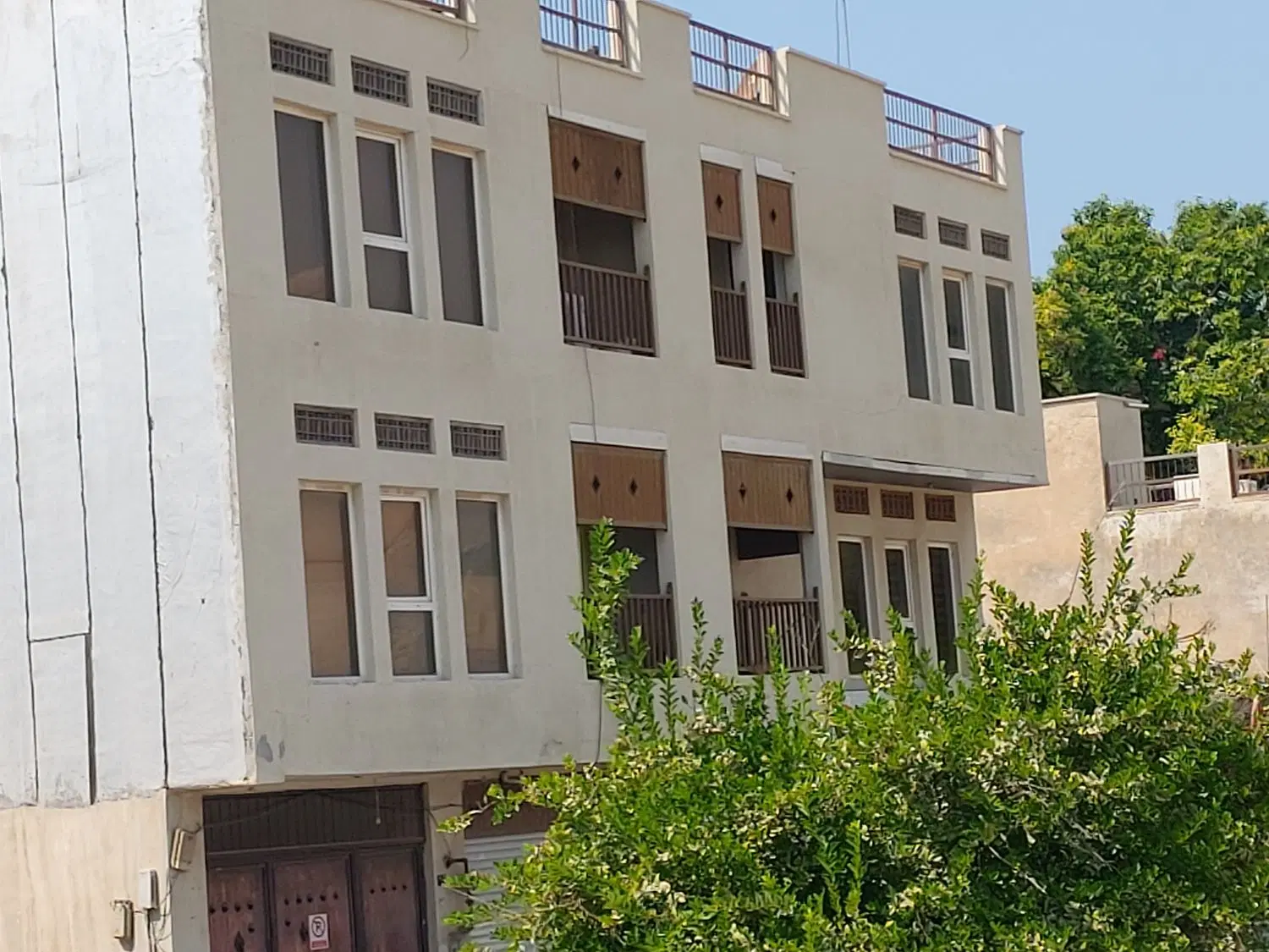 فروش مجتمع ۵واحدی تجاری مسکونی کناردریا