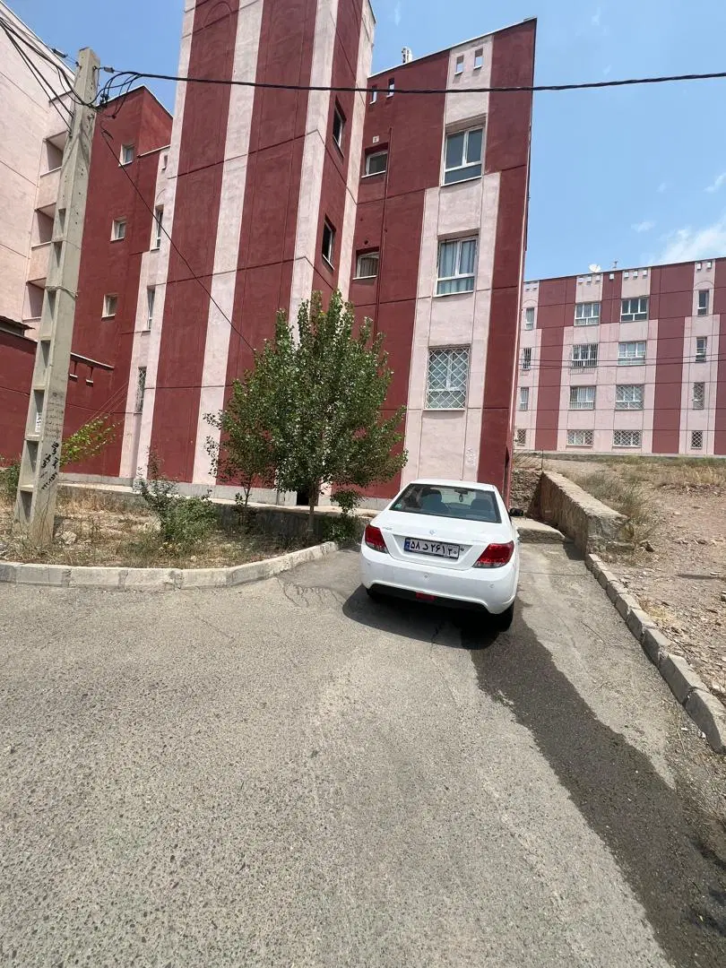 واحد مسکونی ایران خودرو