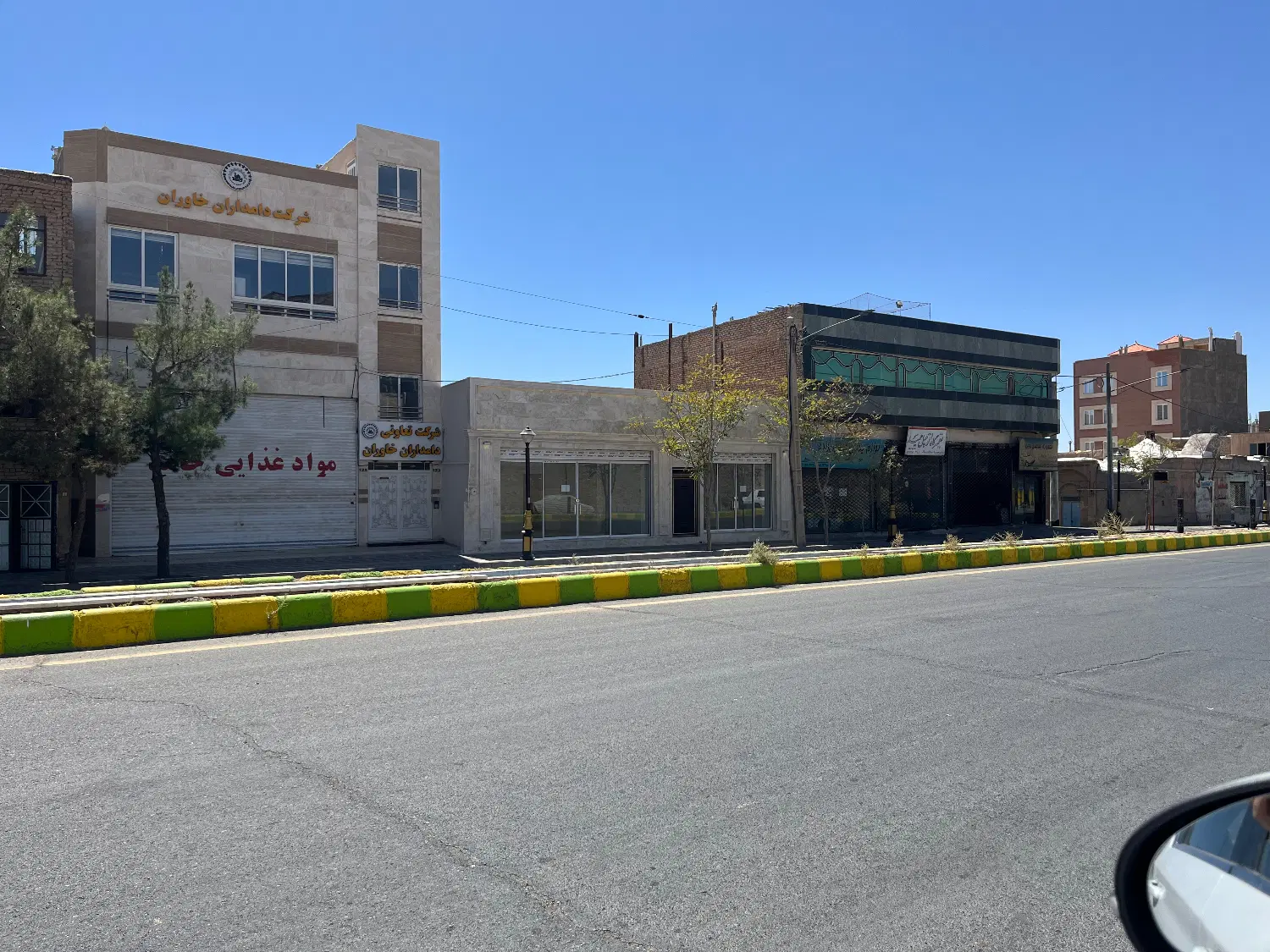 اجاره دو باب مغازه خیابان ۱۷ شهریور