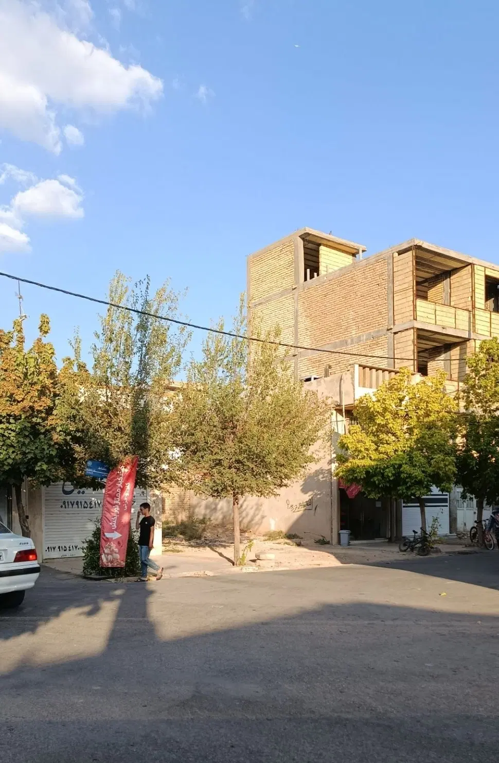 زمین تجاری دارای مجوز ساخت
